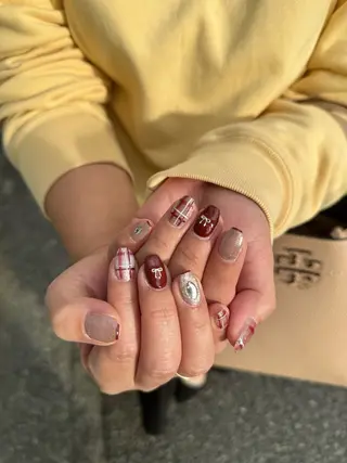 ネイル LAVISH nanamiのネイルデザイン