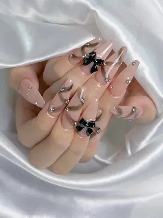 ネイル LEELA NAIL STUDIO所属・LEELA NAIL STUDIOのネイルデザイン