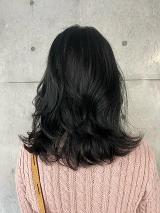 ミディアム カラー レイヤー/パーマ 🐕🦺Nagiのヘアスタイル