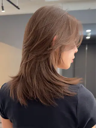 カラー 日下 知七里のヘアスタイル