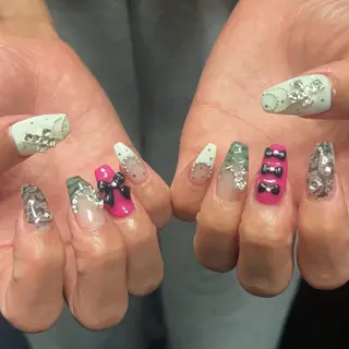 ネイル MODA MANAMIᵕ̈のネイルデザイン