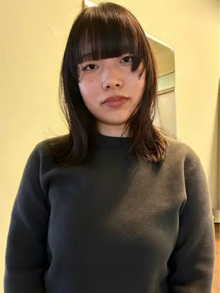 ミディアム MIKU 倉敷／デザインカットのヘアスタイル