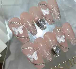 ネイル 菲菲ネイルサロン所属・FF フィフィネイルサロンのネイルデザイン