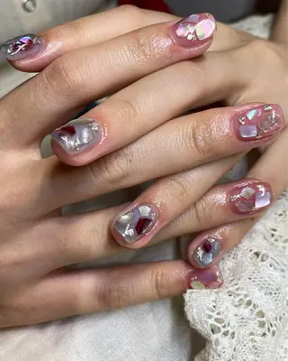 ミディアム m kaori𓃟のネイルデザイン