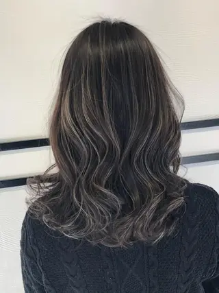 カラー レイヤーカット 早崎太生のヘアスタイル