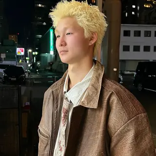 ショート 舟橋耀/ブリーチカラ ー/レイヤーカットのヘアスタイル