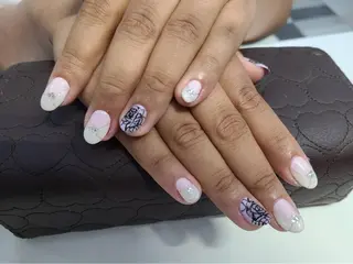 ネイル Mule Beauty Salon所属・ミュール ビューティーサロンのネイルデザイン