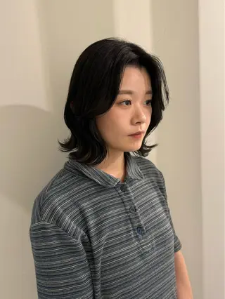 セミロング カラー 内沼 恵留菜のヘアスタイル