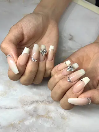 ネイル B3  ネイルシェアサロン所属・Haru Nailのネイルデザイン