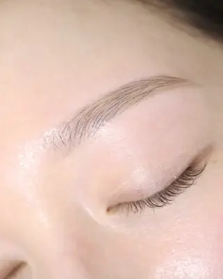 アイブロウ Lily｜ rimiのマツエク・マツパデザイン