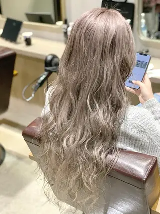 ロング カラー ヘアアレンジ 髪質改善×ハイトーン 中田啄也のヘアスタイル