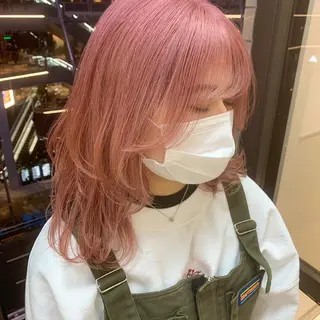 ミディアム カラー raika .のヘアスタイル