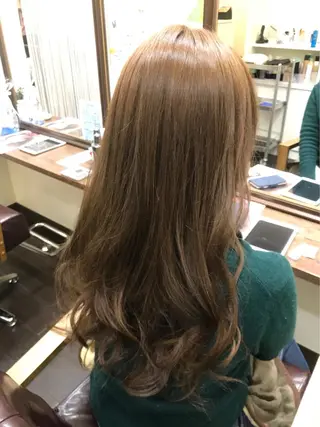 ロング arbre所属・安藤 芽衣のヘアスタイル