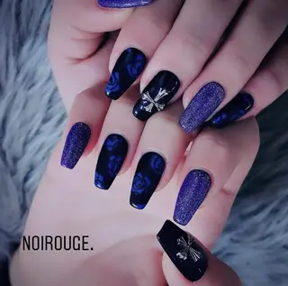 ネイル NOIROUGE所属・NOI ROUGEのネイルデザイン