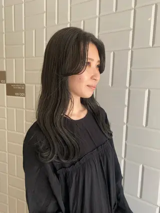 ロング みやけ ひなのヘアスタイル