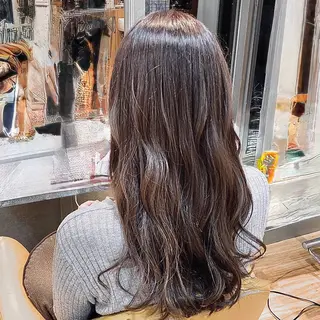 ロング ilka Yukihoのヘアスタイル