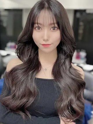 ロング ヘアサロンelyts 表参道店のヘアスタイル