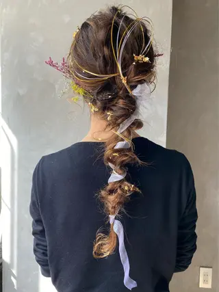 ロング カラー ヘアアレンジ ツキノキ ミナのヘアスタイル