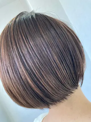 ショート ブリーチ毛縮毛矯正 👑山口のヘアスタイル