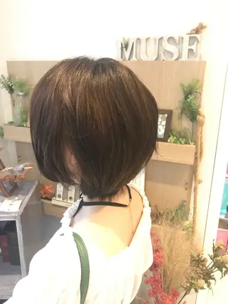 ショート スズキ シオリのヘアスタイル