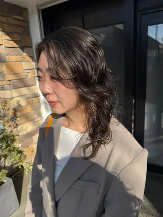 セミロング カラー 透明感カラー/パーマ 🌀アオノのヘアスタイル