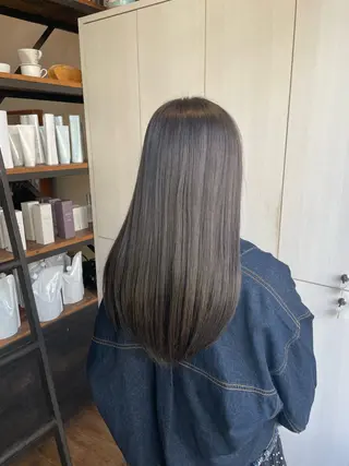 ロング オオシマ ミユのヘアスタイル