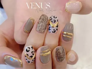 ミディアム VENUS Nail ★池袋徒歩2分のネイルデザイン