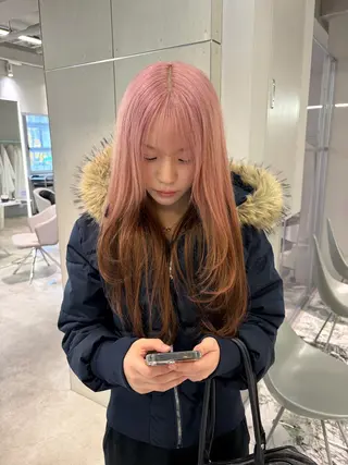 カラー GEM/ hinanaのヘアスタイル