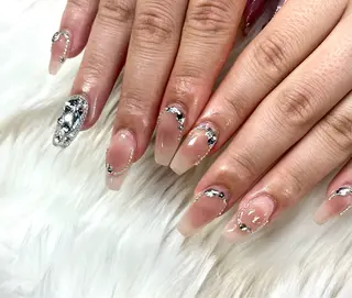 ネイル 坂上 舞香のネイルデザイン