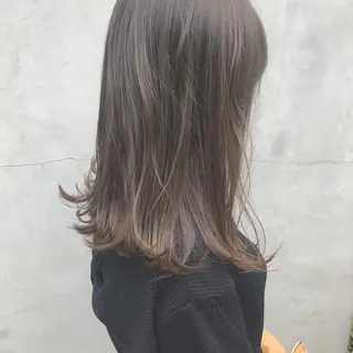 ミディアム カラー ヤスドミ ケイスケのヘアスタイル