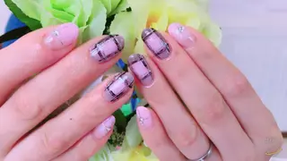 ミディアム SINCERELY シンシアリー🌈のネイルデザイン