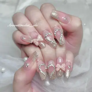 ネイル Arowa 伊田のネイルデザイン