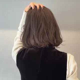 ショート カラー 艶カラー×似合わせ カットshihomiのヘアスタイル