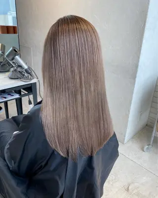 セミロング カラー 堀切 舞のヘアスタイル