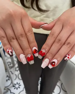 ネイル koyu 🩶のネイルデザイン