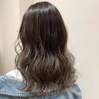 セミロング サソウ ユリエ🥥のヘアスタイル