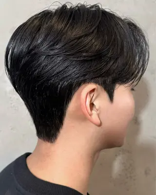 ショート パーマ 【韓国レイヤー特化 ハッシュカット】のヘアスタイル