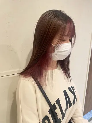 セミロング カラー 渋谷 留菜のヘアスタイル