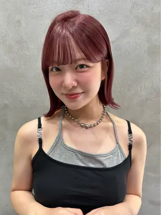 ミディアム ai / Lond idealのヘアスタイル