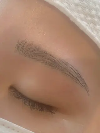 アイブロウ なつき。Felice Beauty🫧のマツエク・マツパデザイン