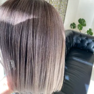 カラー 岡本 あおいのヘアスタイル