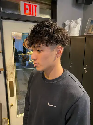 ショート カラー パーマ ヘアアレンジ メンズ HairSignature所属・ブリーチ指名神戸 No.1美容師RENのヘアスタイル