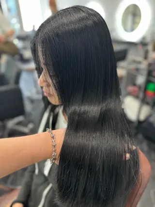 カラー LOHAS 優来（ユラ）のヘアスタイル