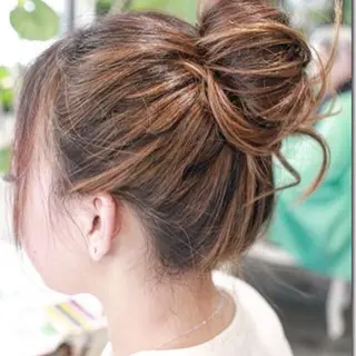 セミロング カラー ヘアアレンジ Mariana/ 鶴原-ハイライトのヘアスタイル