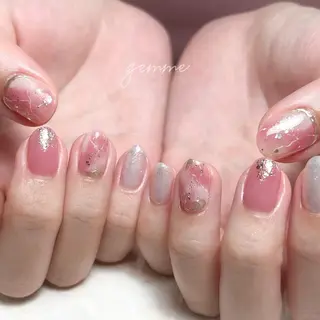 ネイル gemme NAIL&EYELASH所属・gemme 𓂃 yuiのネイルデザイン