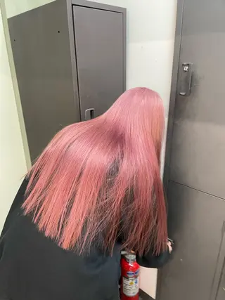 ロング カラー カットモデル/ ハイトーン/ゆうあのヘアスタイル