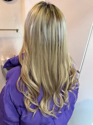 ロング ルミナスヘアー-LUMINOUS HAIR -所属・悩める癖毛の救世主✨ 🫧あべタクヤ🫧のヘアスタイル