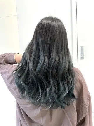 セミロング カラー ヘアアレンジ 🦄インナーカラー 🦄貫井彩花のヘアスタイル