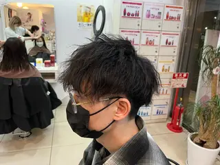 ショート パーマ メンズ 韓国風メンズ/毛流れ ヘアなら須田龍世のヘアスタイル