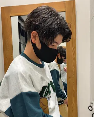 パーマ メンズ 鈴木 啓介のヘアスタイル